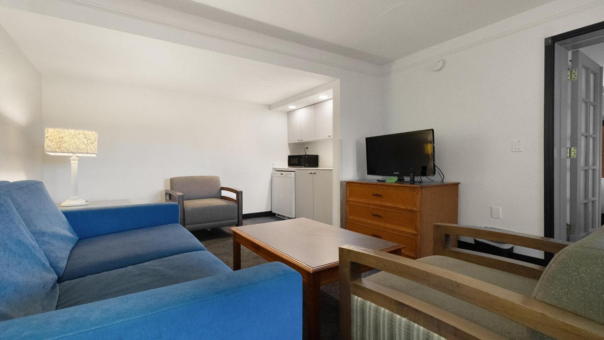 Howard Johnson By Wyndham Sacramento Downtown Экстерьер фото
