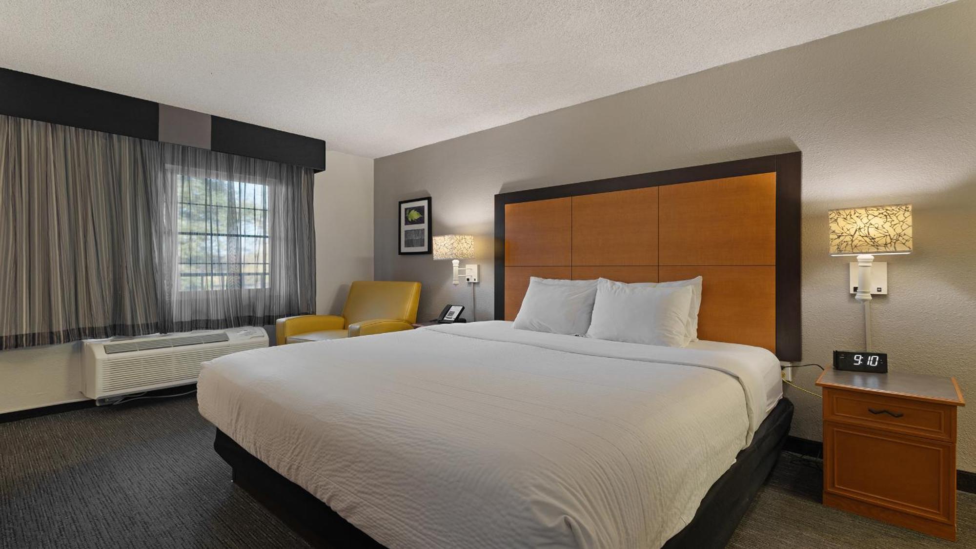 Howard Johnson By Wyndham Sacramento Downtown Экстерьер фото