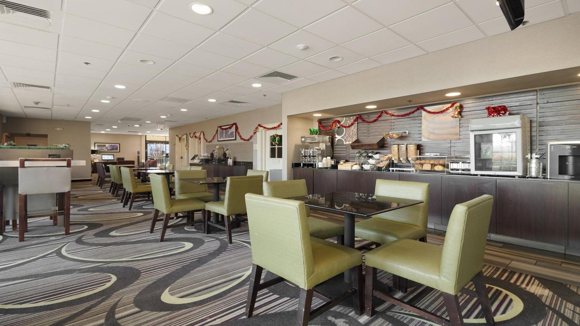 Howard Johnson By Wyndham Sacramento Downtown Экстерьер фото